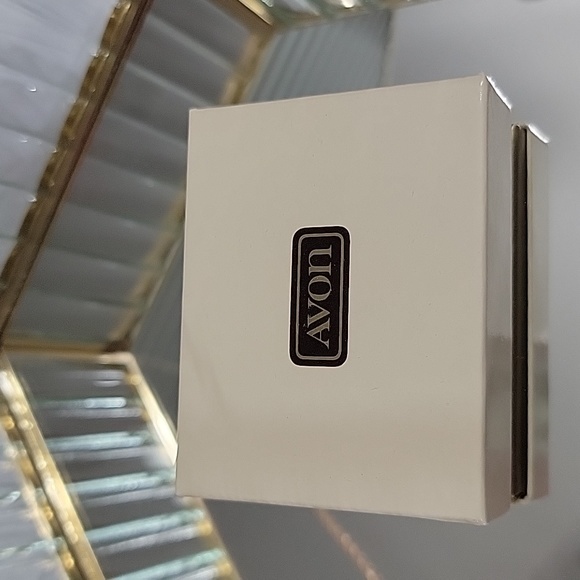 Vintage Avon Birds of Nature Collection Cardinal Necklace & Brooch - Picture 7 of 8